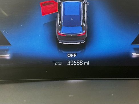 Used 2025 BMW X5 xDrive40i w/ Climate Comfort Package AWD/4WD image 17