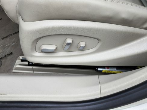 Used 2015 Cadillac XTS Luxury w/ Driver Awareness Package image 23