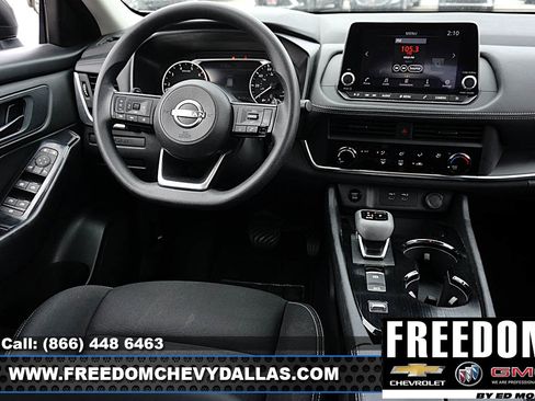 Used 2024 Nissan Rogue S FWD image 13