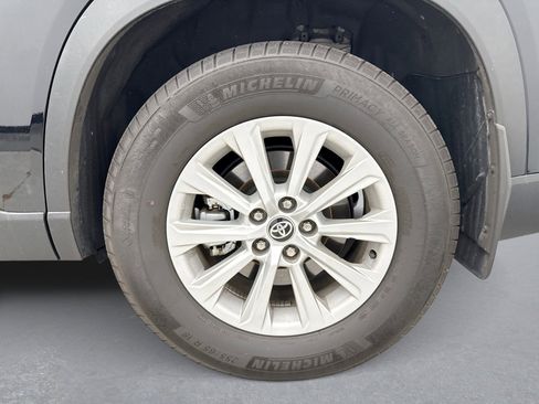 Used 2024 Toyota Grand Highlander AWD image 13