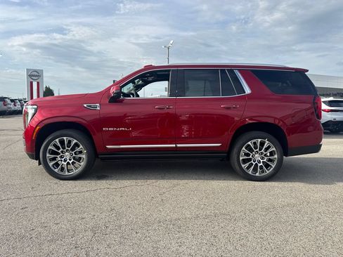 New 2026 GMC Yukon Denali w/ Denali Reserve Package AWD/4WD image 3