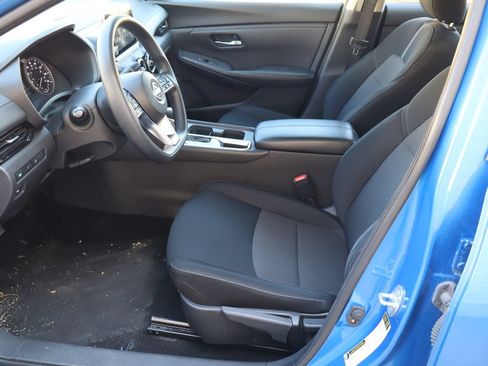 Used 2024 Nissan Sentra SV FWD image 16