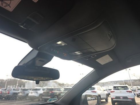 Used 2023 Chevrolet Equinox RS image 22