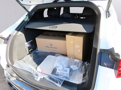 New 2025 Maserati Grecale Folgore image 23