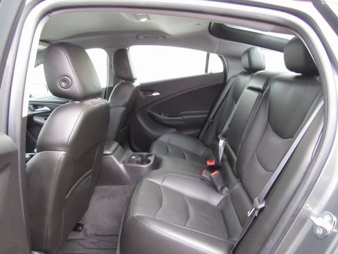 Used 2017 Chevrolet Volt LT w/ Comfort Package image 14