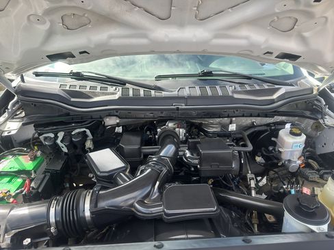 Used 2022 Ford F250 XL w/ Power Equipment Group RWD image 6