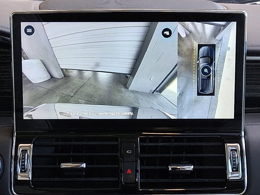 Used 2023 Lincoln Navigator L Black Label AWD/4WD image 16