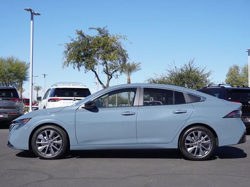 New 2026 Nissan Sentra SL image 2