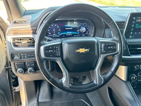 Used 2022 Chevrolet Tahoe LT w/ LT Signature Plus Package RWD image 14