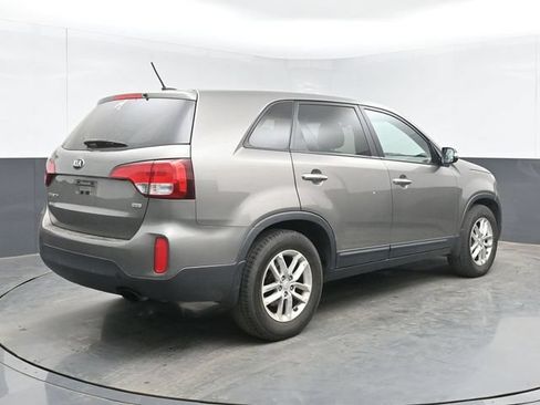 Used 2015 Kia Sorento LX FWD image 10