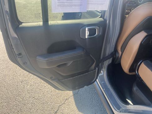 Used 2021 Jeep Wrangler Unlimited Rubicon 4xe image 44