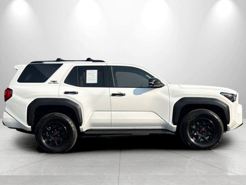 Used 2025 Toyota 4Runner TRD Off-Road Premium AWD/4WD image 8