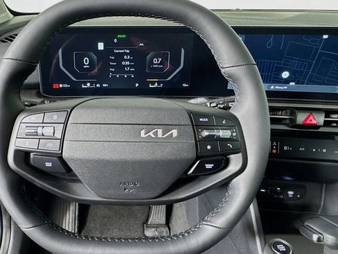 New 2026 Kia Sportage SX AWD/4WD image 14