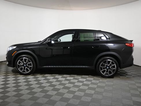 New 2026 BMW X2 xDrive28i w/ Technology Package image 2