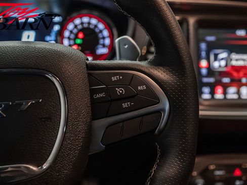 Used 2016 Dodge Challenger SRT Hellcat image 31