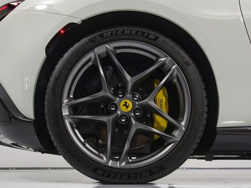 Used 2021 Ferrari Roma RWD image 16
