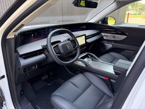 New 2026 Lincoln Nautilus Reserve AWD/4WD image 10