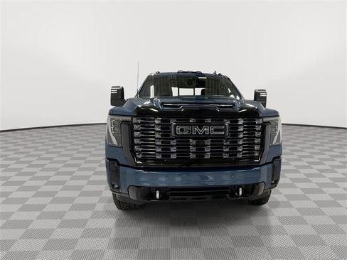 New 2026 GMC Sierra 2500 Denali Ultimate w/ Max Trailering Package image 3