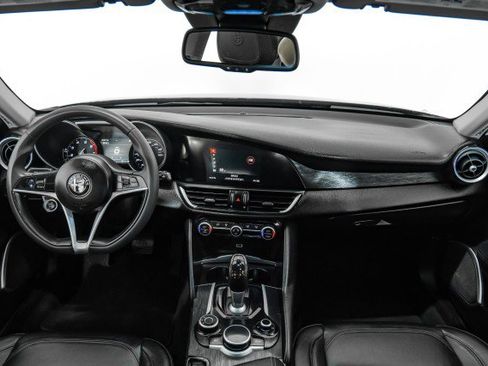 Used 2019 Alfa Romeo Giulia w/ Quick Order Package 22K Sport image 12