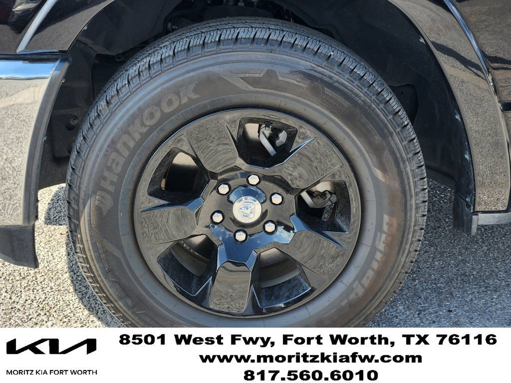 Used 2025 RAM 1500 Big Horn AWD/4WD image 9