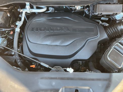 Used 2022 Honda Passport TrailSport image 31