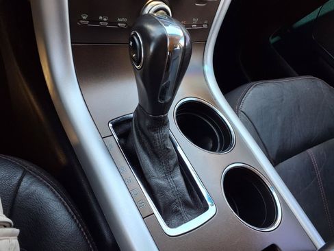 Used 2013 Ford Edge SEL FWD image 14