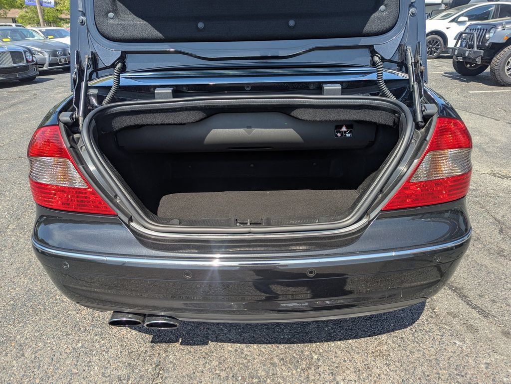 Used 2007 Mercedes-Benz CLK 63 AMG Cabriolet image 38