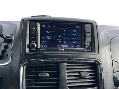 Used 2018 Dodge Grand Caravan GT image 21