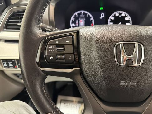 Used 2025 Honda Odyssey EX-L image 22