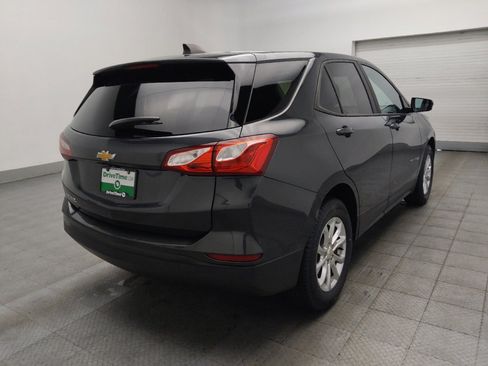 Used 2020 Chevrolet Equinox LS w/ LS Convenience Package FWD image 9