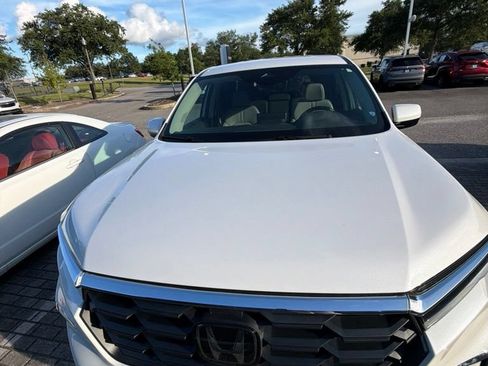 Used 2025 Honda Pilot EX-L image 17