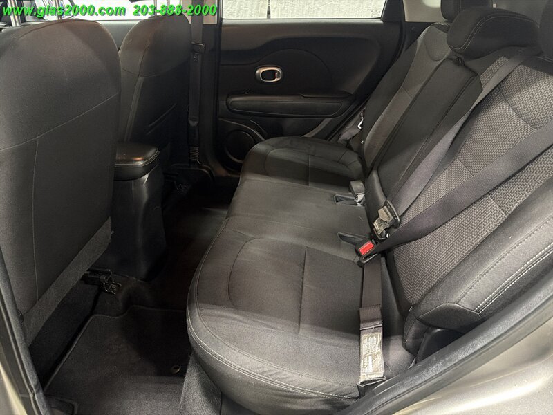 Used 2019 Kia Soul + FWD image 9