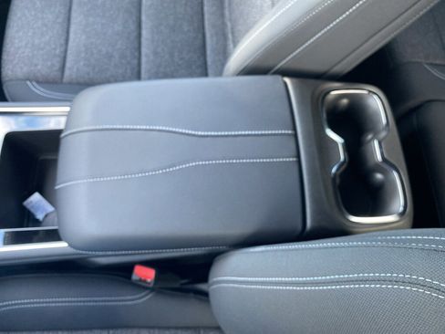 Used 2026 Chevrolet Traverse LT image 34