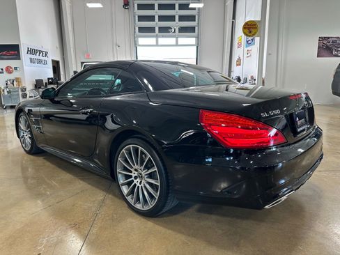 Used 2019 Mercedes-Benz SL 550 image 11