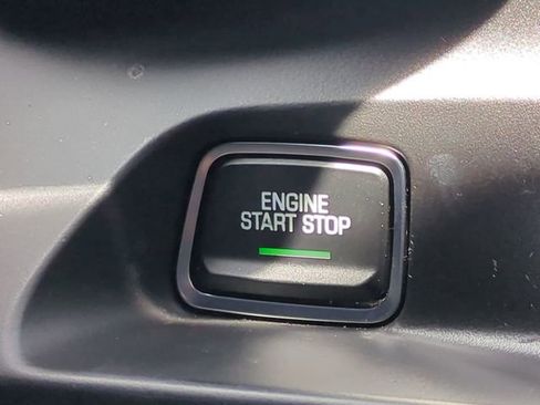 Used 2021 Chevrolet Camaro LT w/ Technology Package RWD image 33