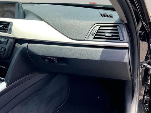 Used 2013 BMW 320i Sedan RWD image 19
