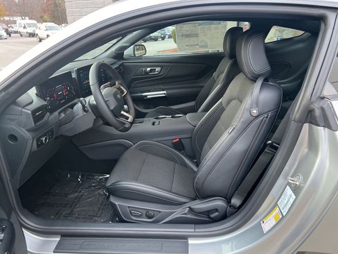 New 2025 Ford Mustang Coupe image 9