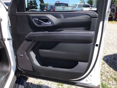 Used 2021 Chevrolet Tahoe RST w/ Luxury Package RWD image 9