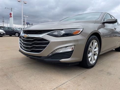 Used 2023 Chevrolet Malibu LT FWD image 14