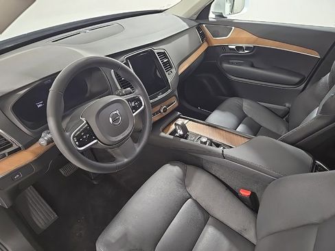 Used 2024 Volvo XC90 B6 Plus w/ Protection Package image 19