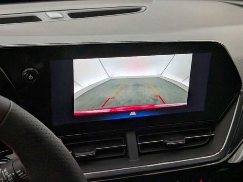 New 2026 Chevrolet Trax RS image 30