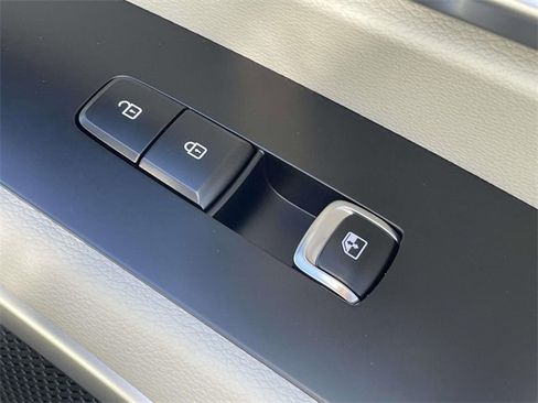 New 2025 Kia Telluride S image 12