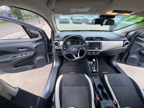 Used 2021 Nissan Versa SV FWD image 26
