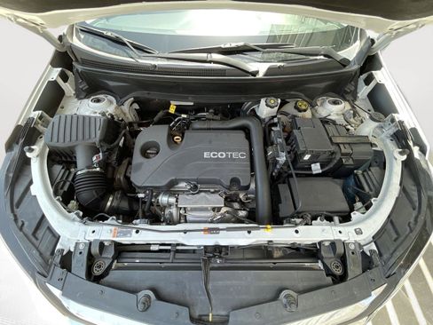 Used 2020 Chevrolet Equinox Premier FWD image 8