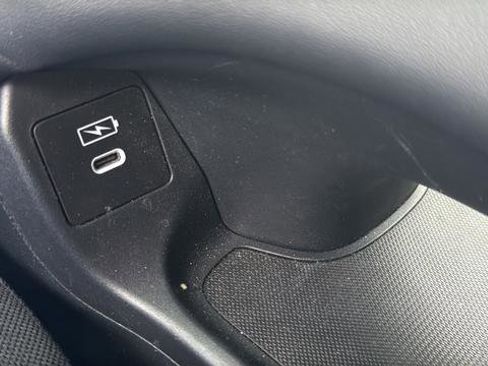 Used 2024 Honda HR-V LX image 17