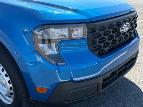 Used 2025 Ford Maverick XL w/ Equipment Group 102A AWD/4WD image 12