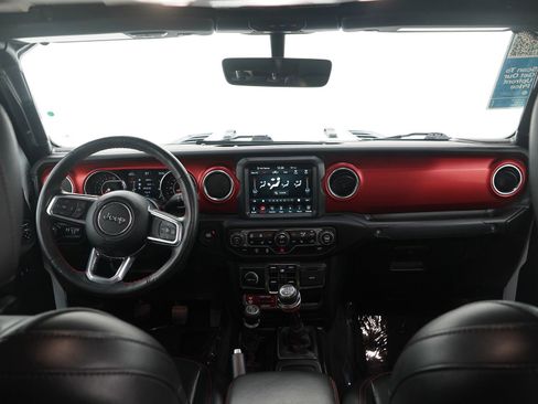 Used 2022 Jeep Gladiator Rubicon w/ Cold Weather Group image 13