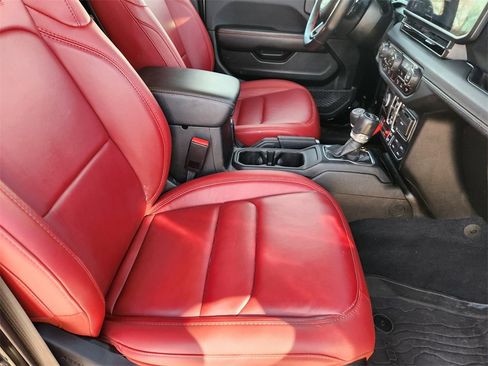 Used 2024 Jeep Wrangler Unlimited Rubicon 392 image 14