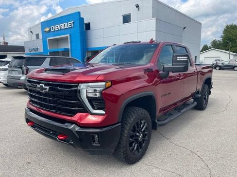 Used 2025 Chevrolet Silverado 2500 LTZ w/ LTZ Plus Package AWD/4WD image 2