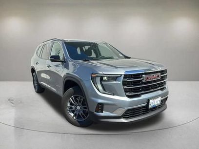 Used 2025 GMC Acadia Elevation